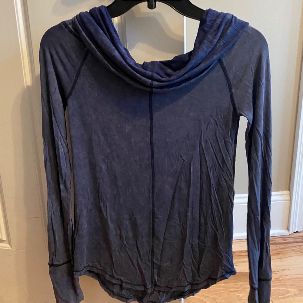 Shirt - Picture 2 of 3